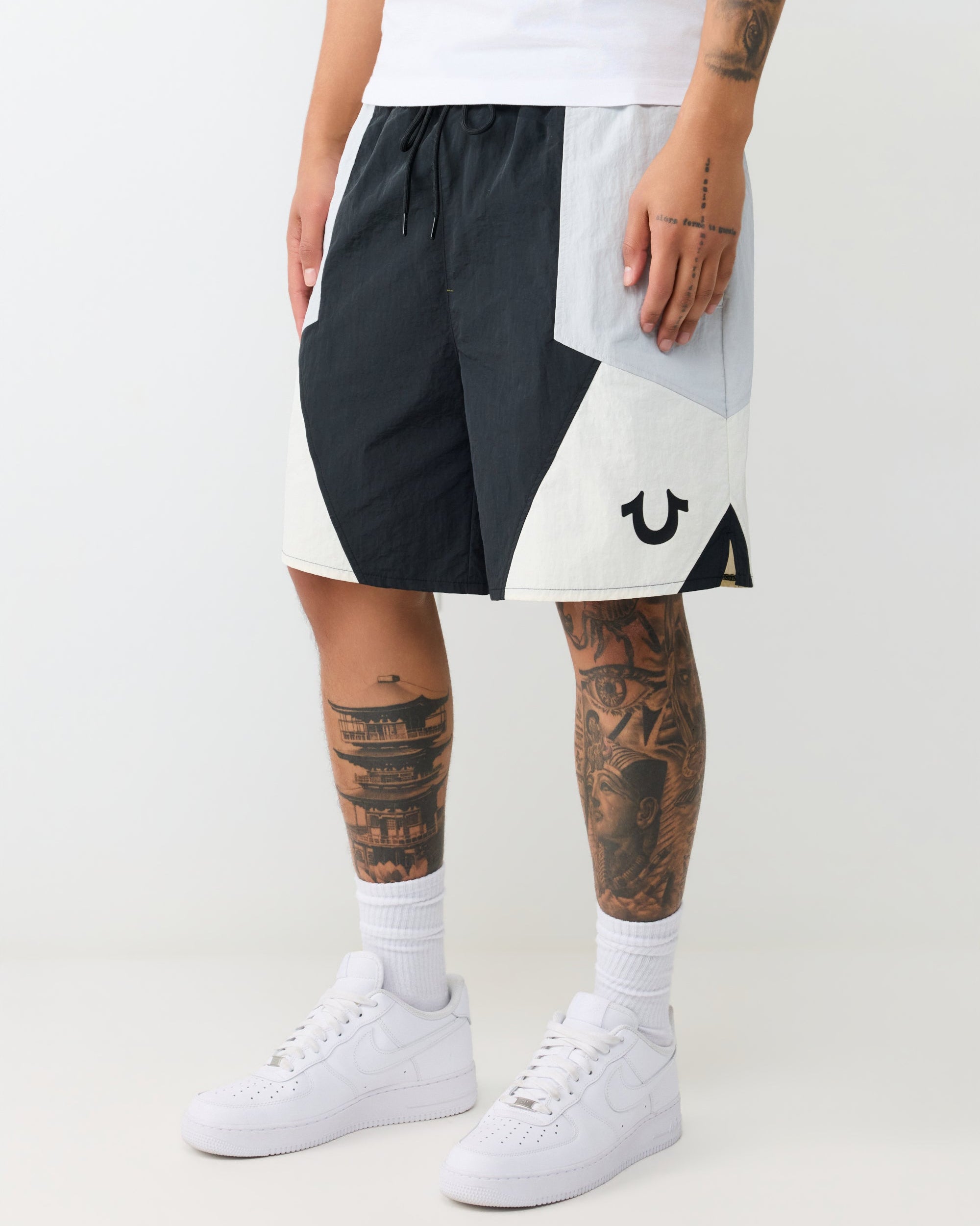COLOR BLOCK NYLON TRACK SHORT - JET BLACK