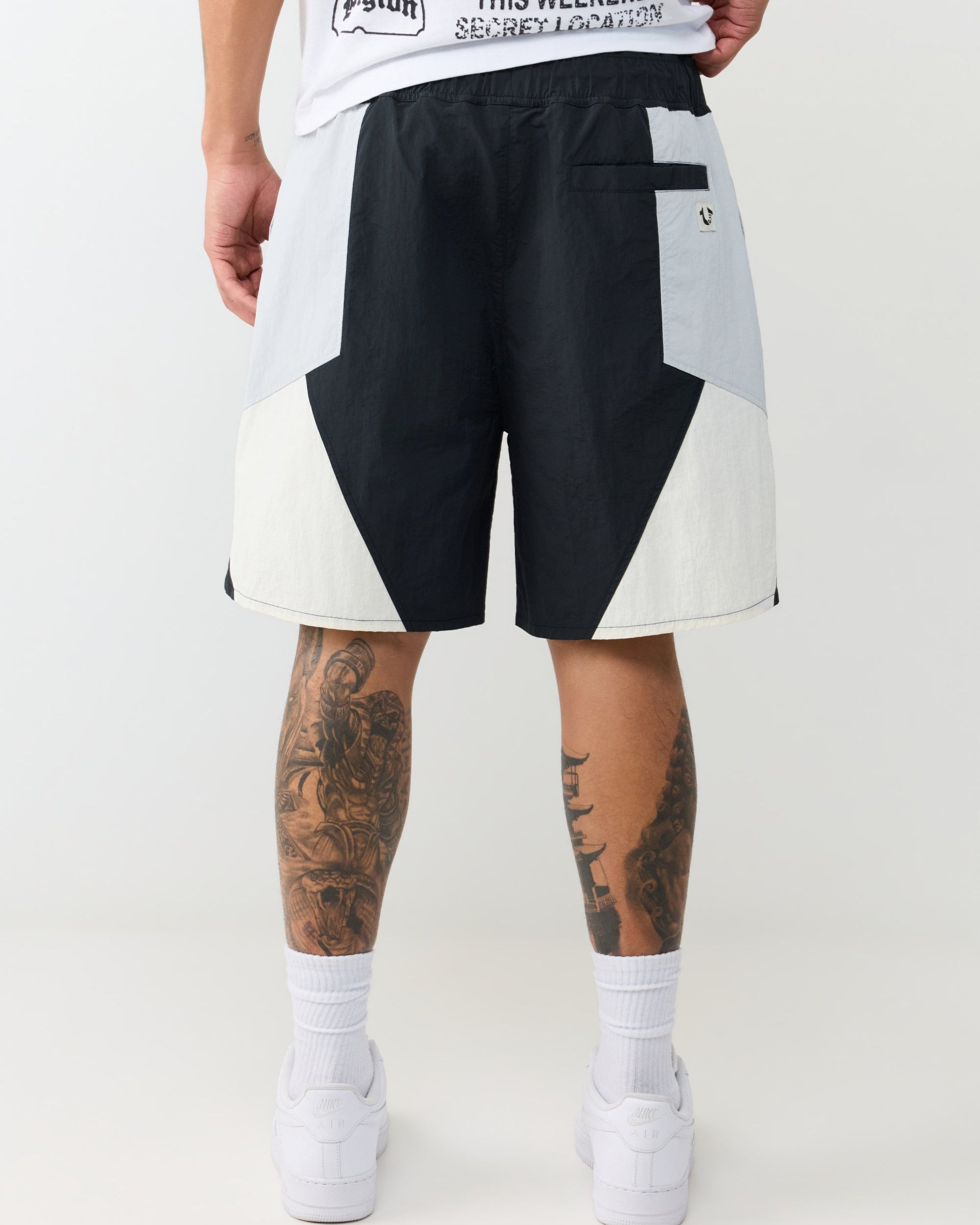 COLOR BLOCK NYLON TRACK SHORT - JET BLACK