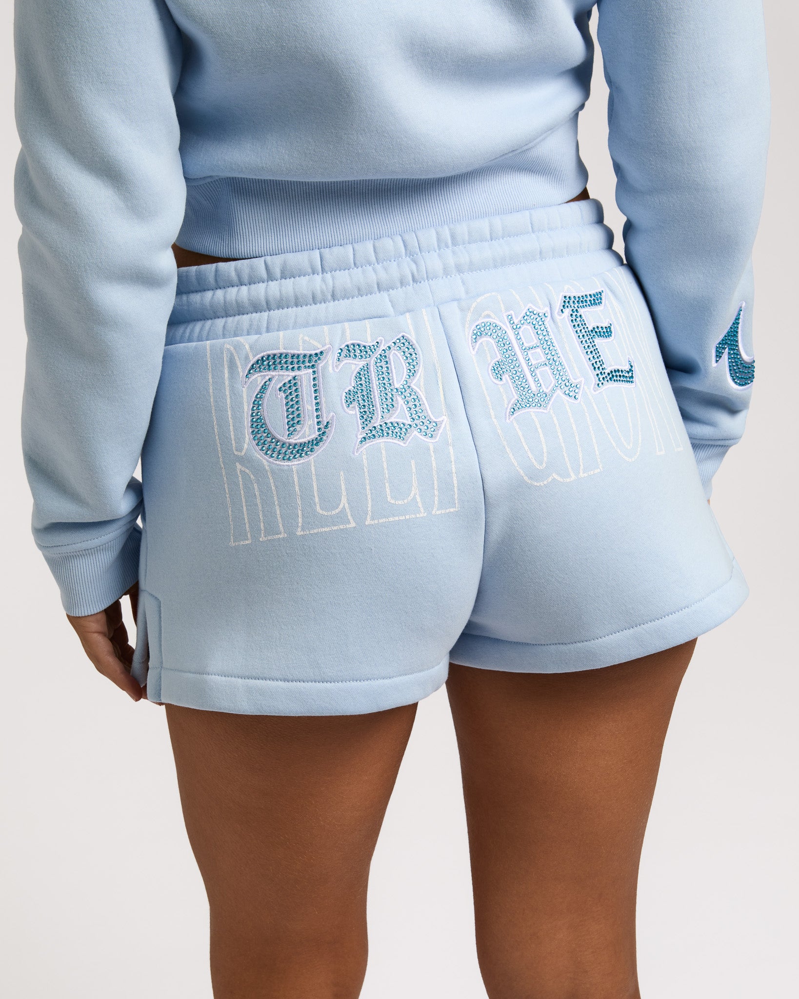 EMBROIDERED LOUNGE SHORTS - CASHMERE BLUE