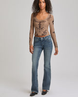 SCOOP NECK TATTOO LS TOP - SILVER MINK