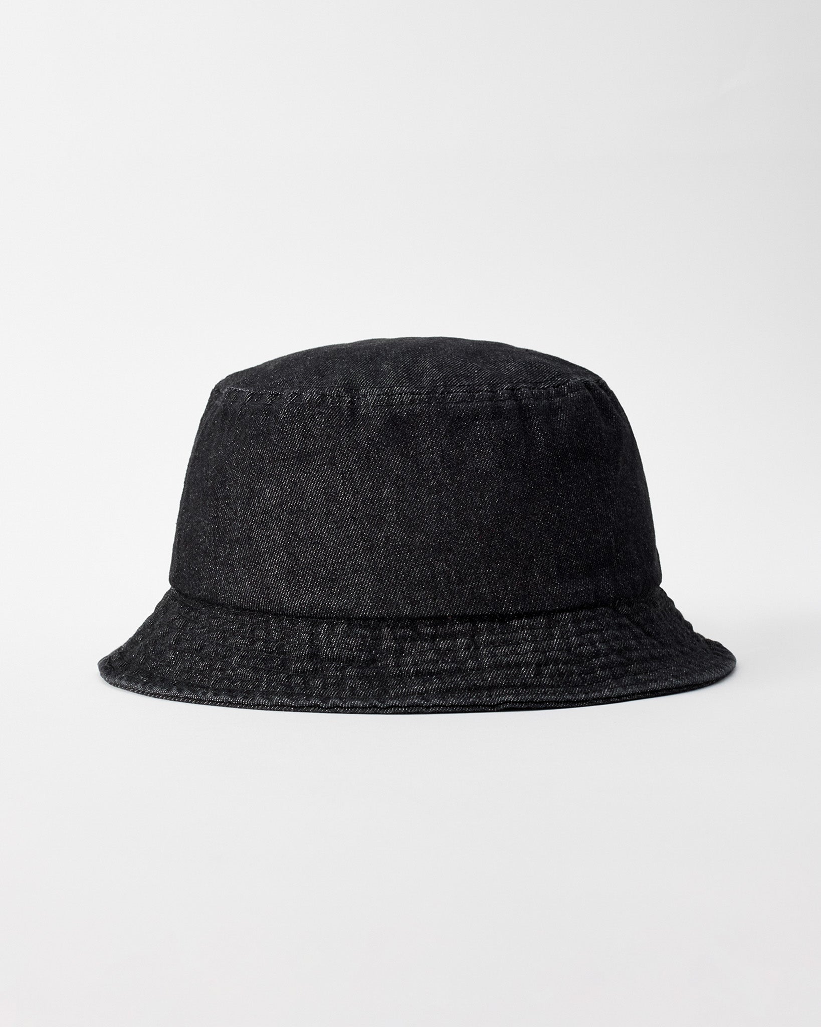 TR FRUIT BUCKET HAT - JET BLACK